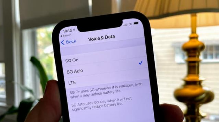 成华苹果手机维修分享iPhone 12如何打开或关闭5G网络 